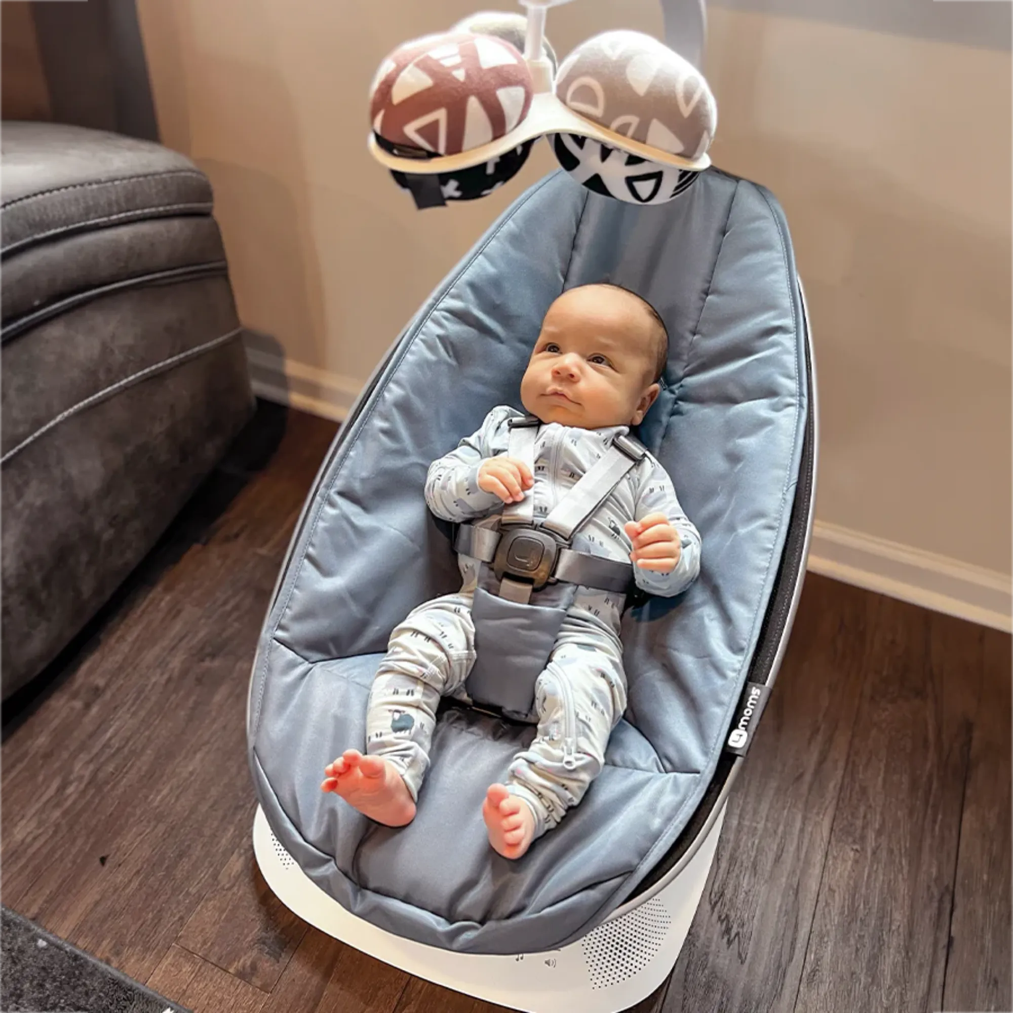 4MOMS MamaRoo Multi-Motion Baby Swing