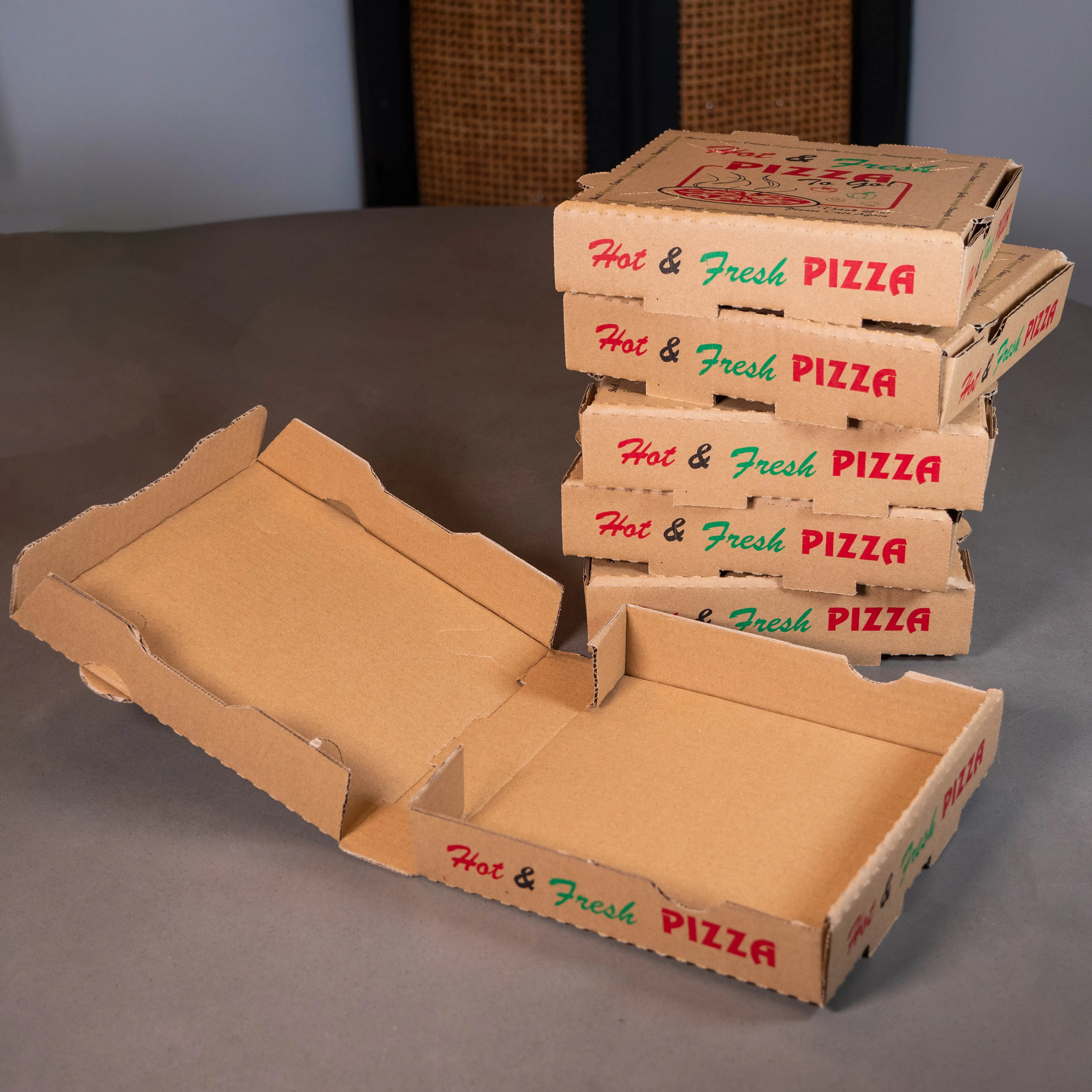 50 Pack Pizza Box 4 Color Print "Hot & Fresh" Pizza - Kraft Base