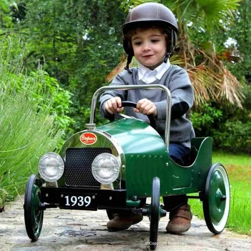 Baghera Ride-On Classic Pedal Car