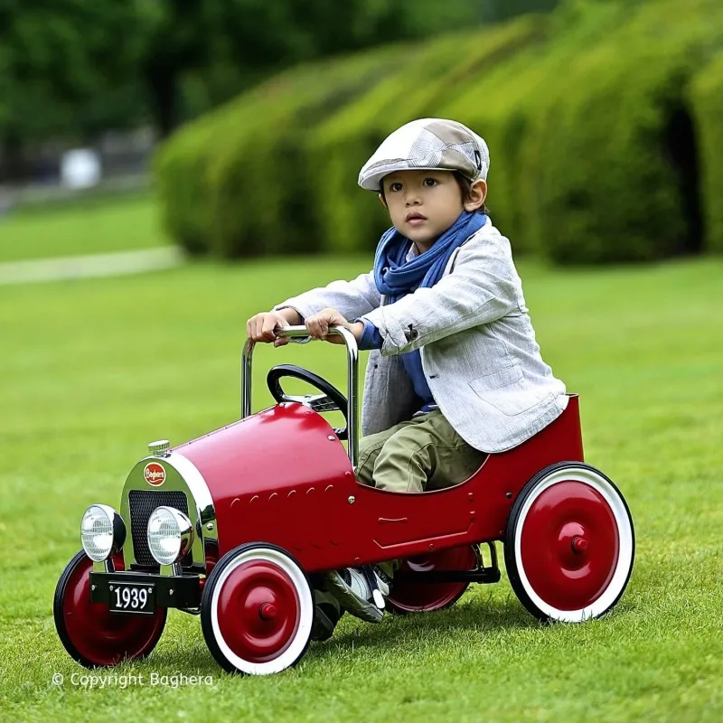 Baghera Ride-On Classic Pedal Car