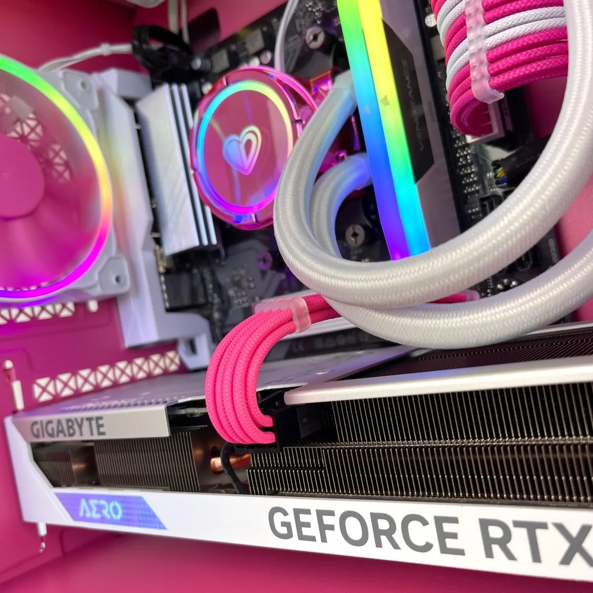 IGaming Ryzen 5 7600 | RTX 4060-4070 Super | 32GB DDR5 - Pink Pixel V2