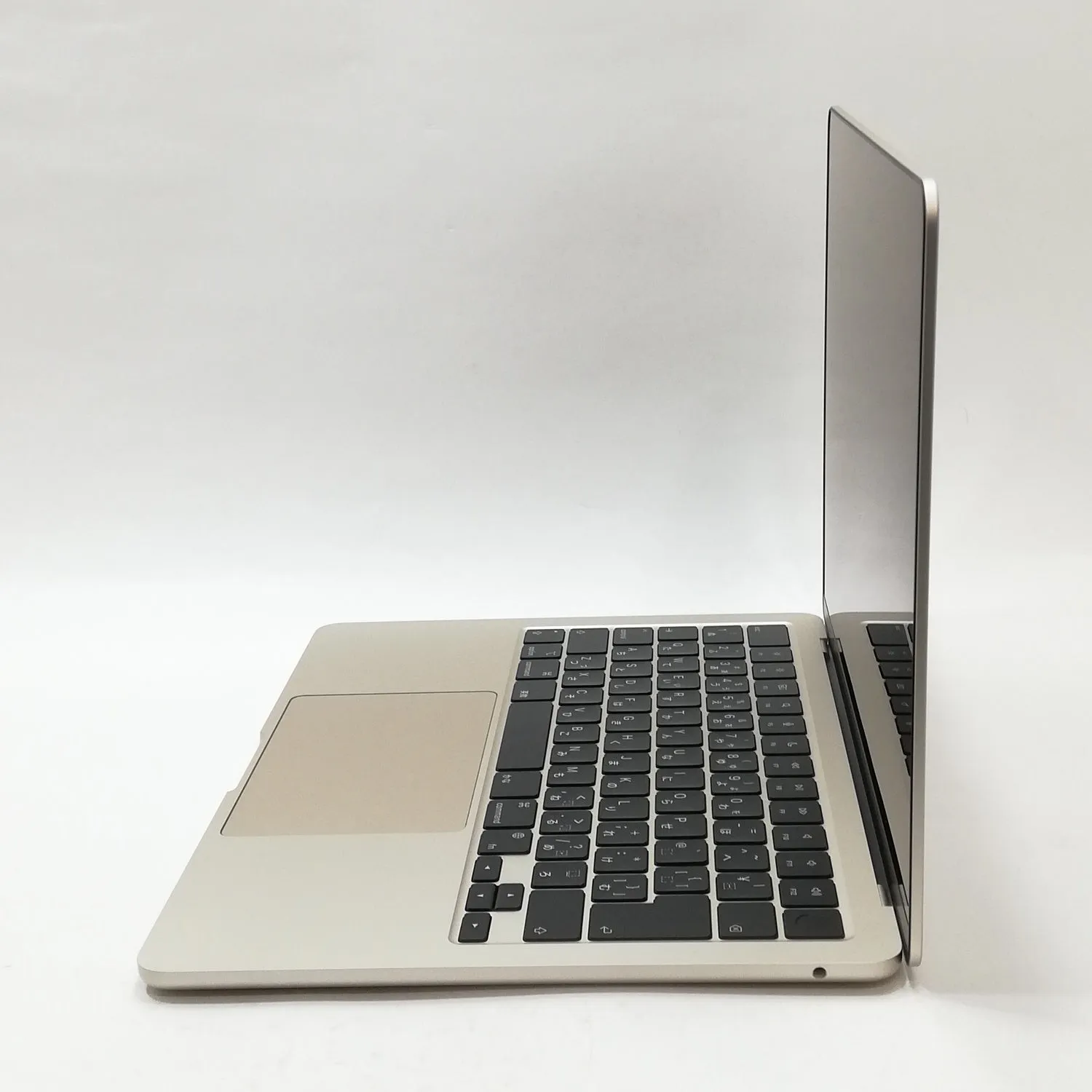 MacBook Air M3 / 13インチ / 2024 / 8GB / 512GB / スターライト / ランク:A / MRXU3J/A / 【中古品管理番号:35146】