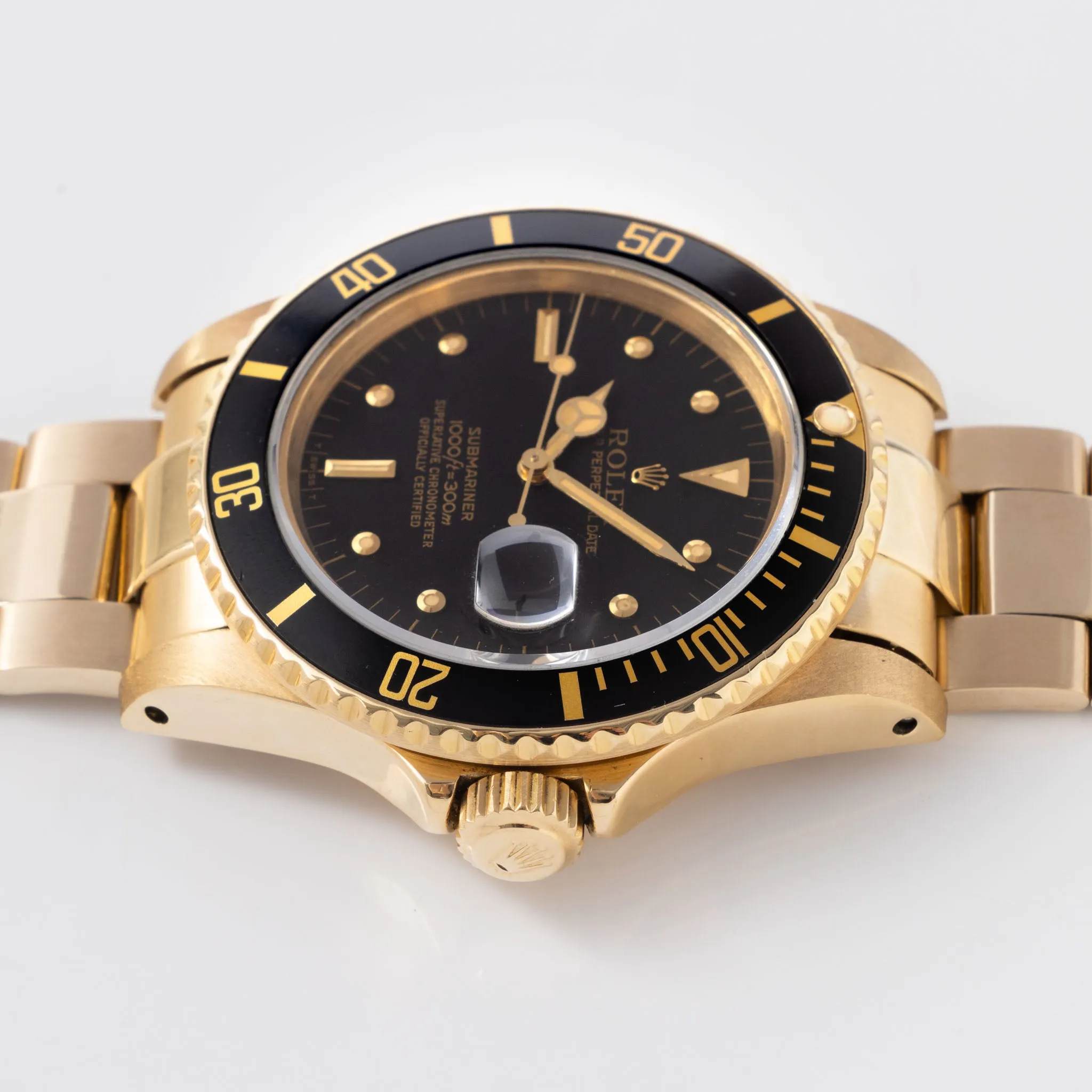 Rolex Submariner Date in 18k  gold ref. 16808 with black nipple dial Box and Papers