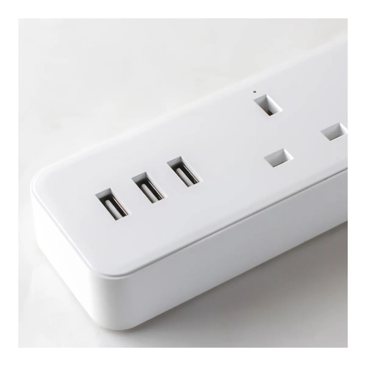 Smart Extension with 3 USB 13Amps