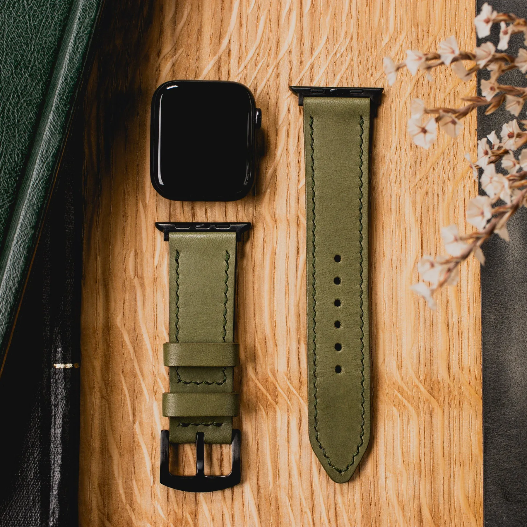 VegTan Leather Apple Watch Strap - Olive