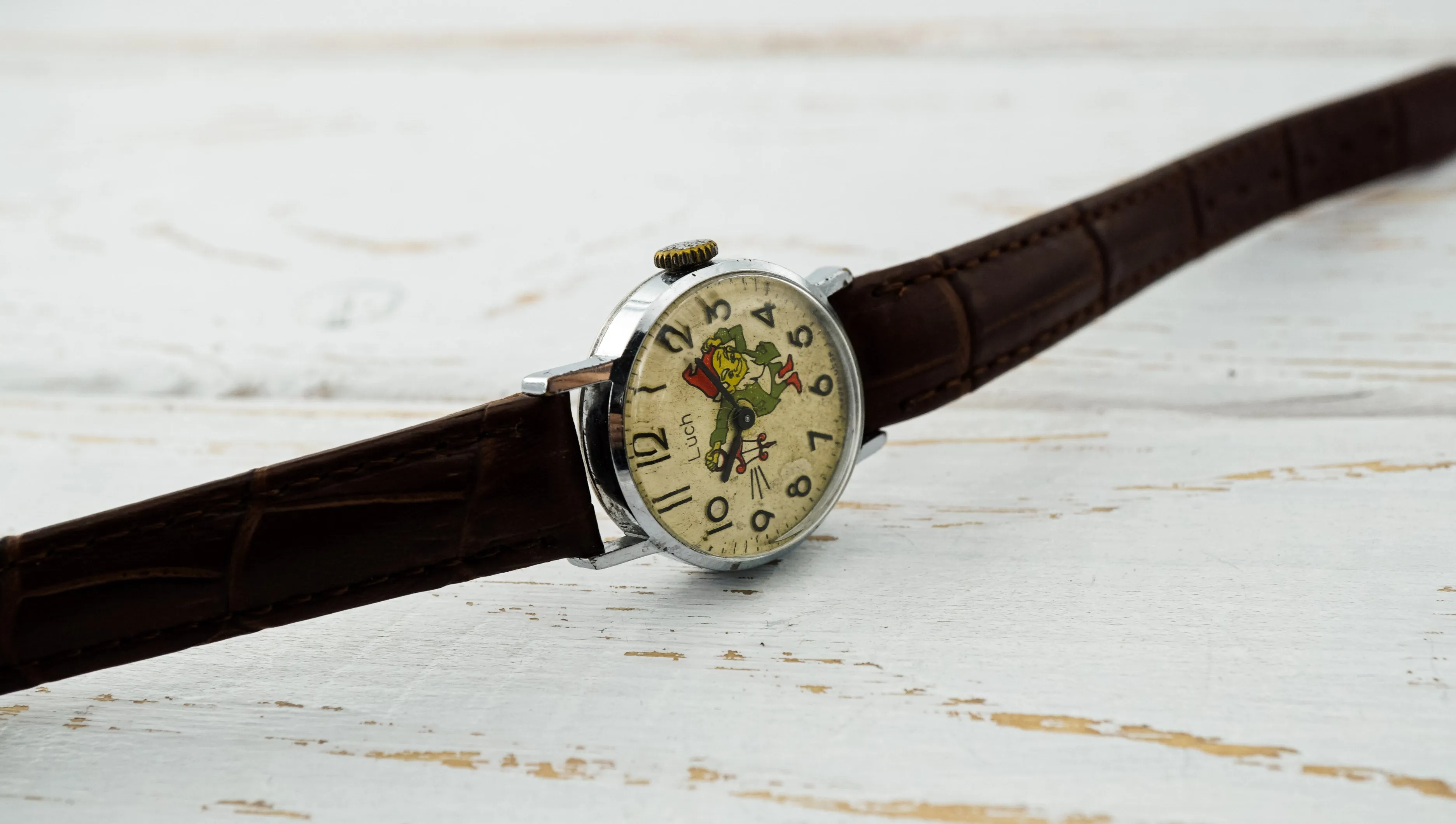 Vintage small retro kid's watch Luch 1801.1.K1 dwarf beautiful watch soviet mechanical